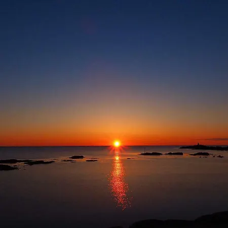 Шале Midnight Sun Lofoten *
